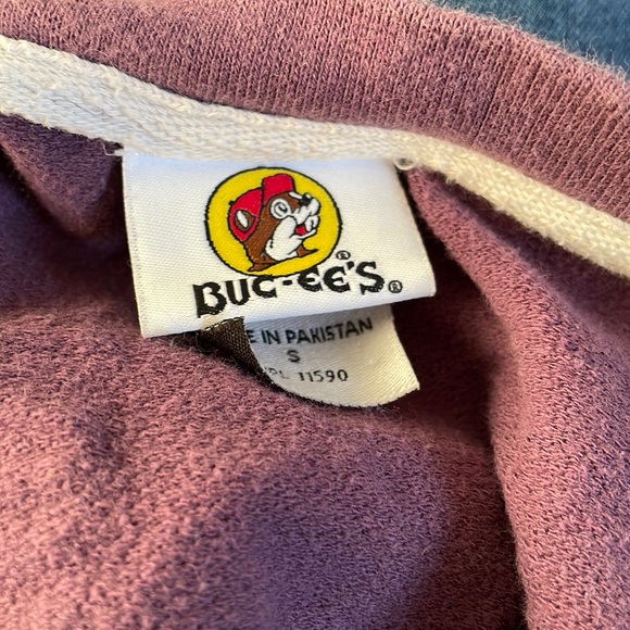 Small purple bucees pull over crew neck sweater - Picture 2 of 3